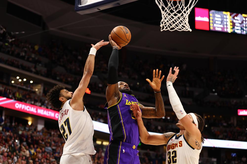 亚马尔的表 亚马尔的表